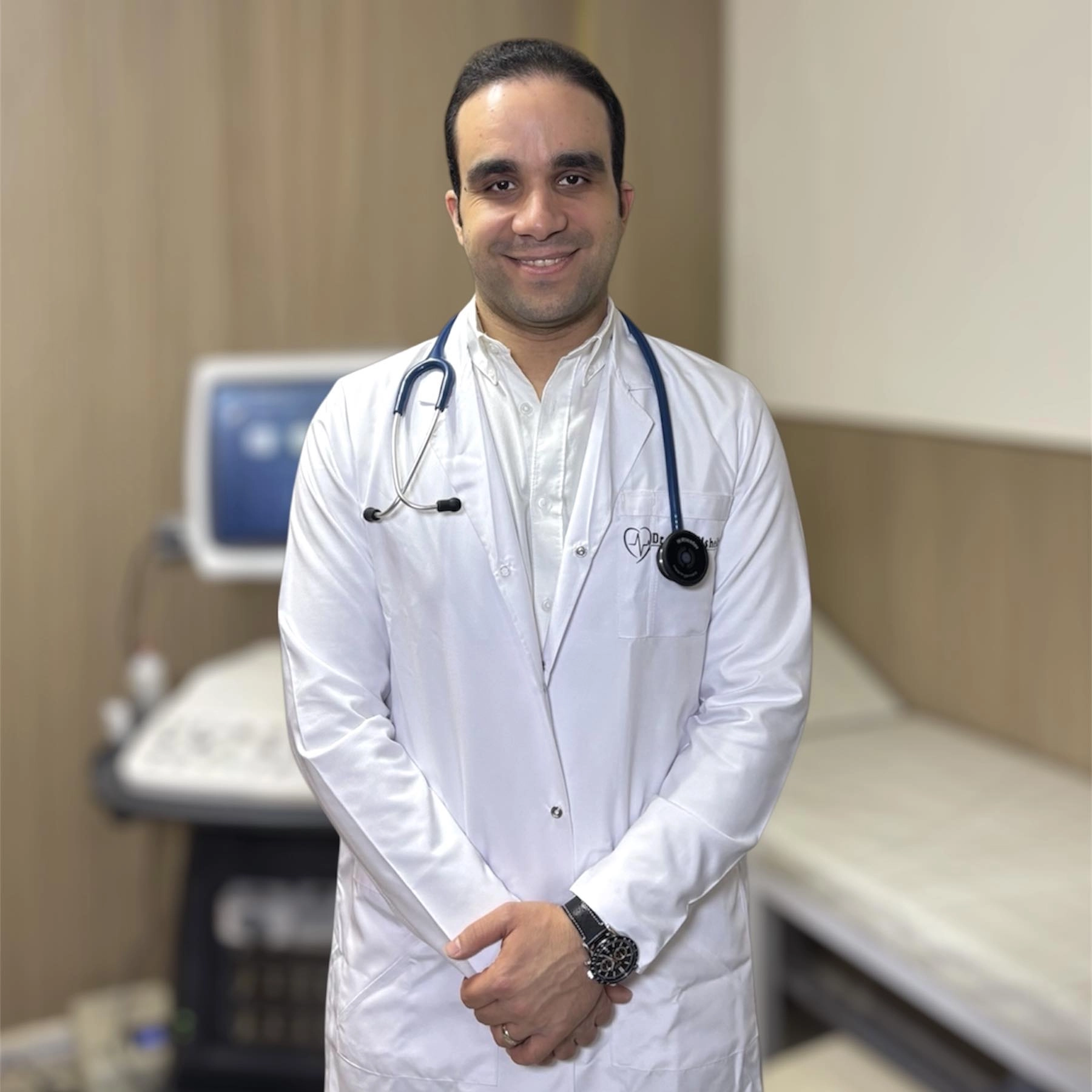 دكتور عمرو ناصر الشيخ استشارى القلب و القسطرة