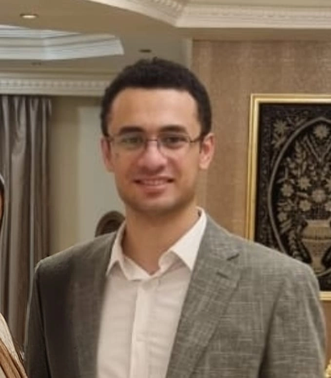 دكتور احمد ابراهيم حلمى إستشارى عظام فاميلى ترى