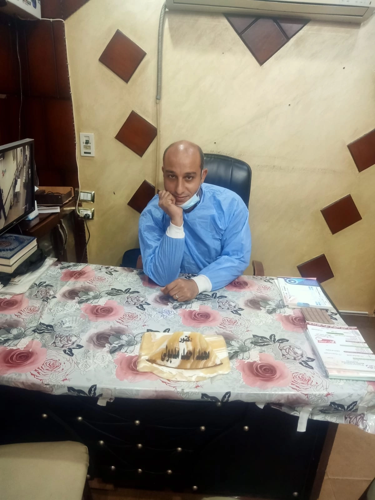 دكتور محمد احمد مدبولي أخصائي طب وجراحة الأسنان