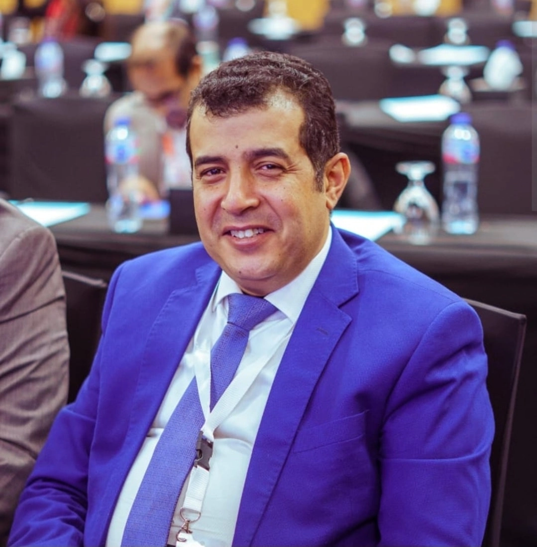 أ.د جمال يوسف السيد استشاري جراحة التجميل والوجه والفكين و اليد