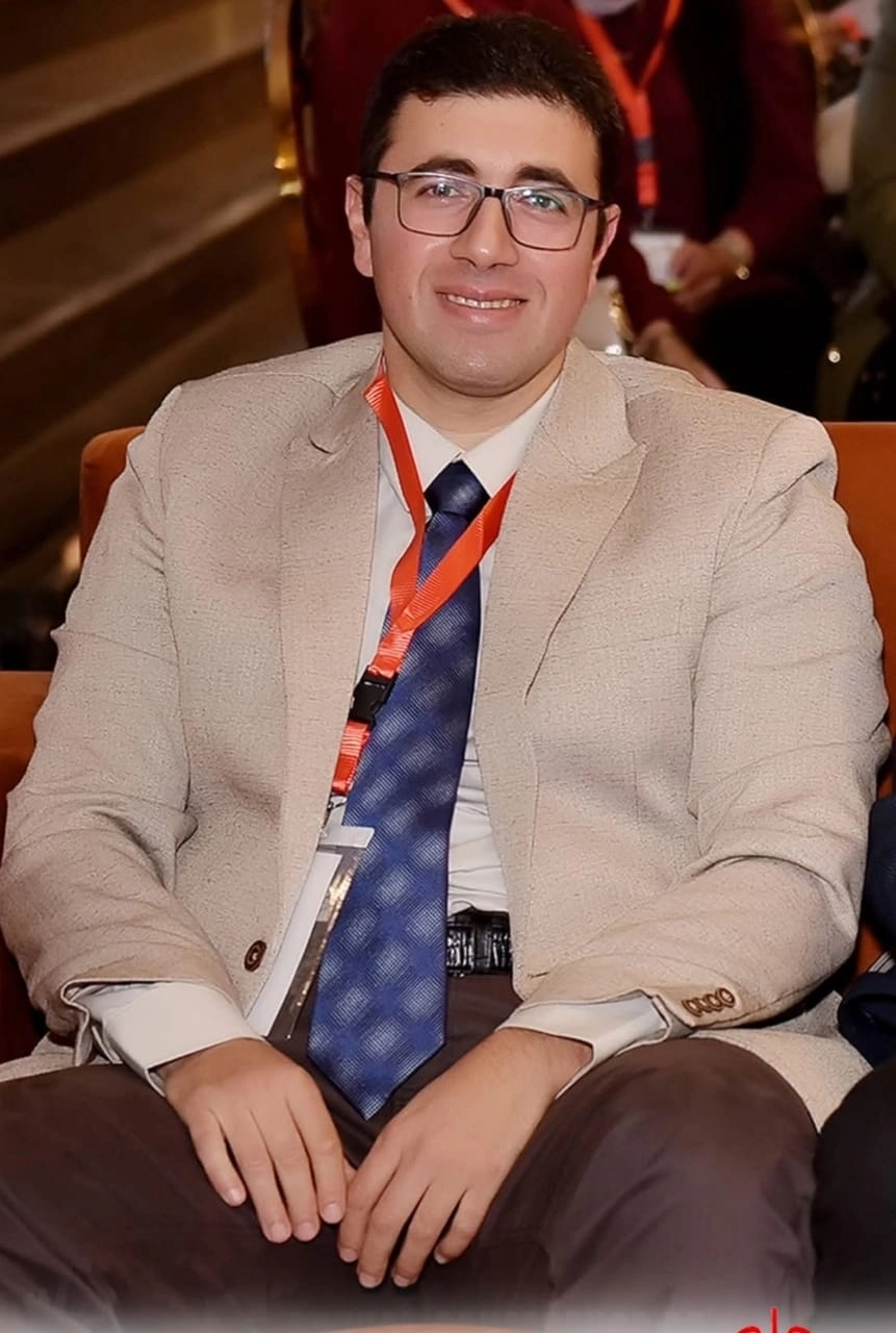 دكتور احمد داود استاذ م جراحة القلب و الصدر