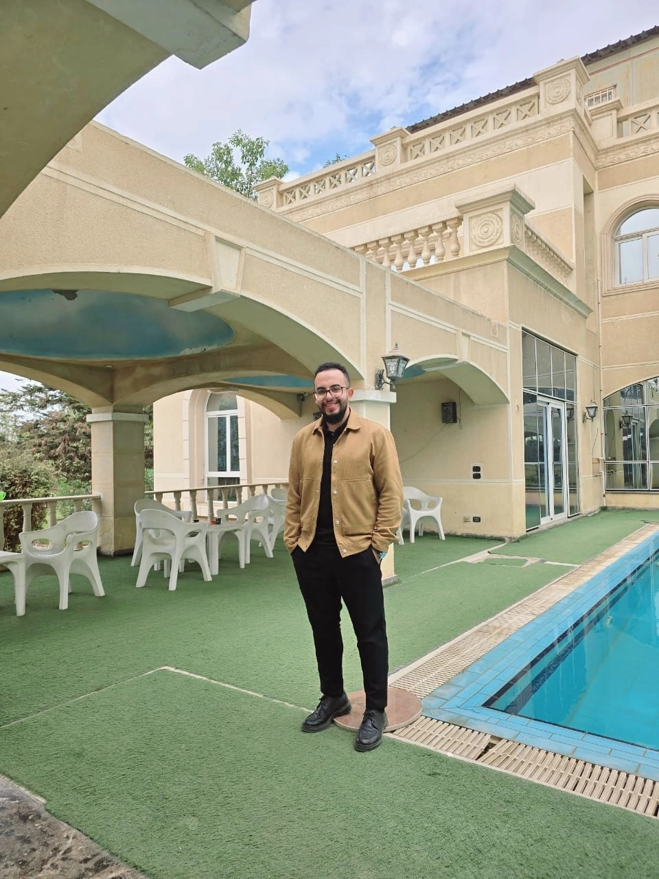 دكتور محمد القزاز أخصائي نفسي إكلينيكي وعلاج الإدمان