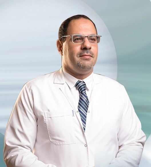 دكتور عمرو احمد ريان إستشاري جراحة قلب و صدر