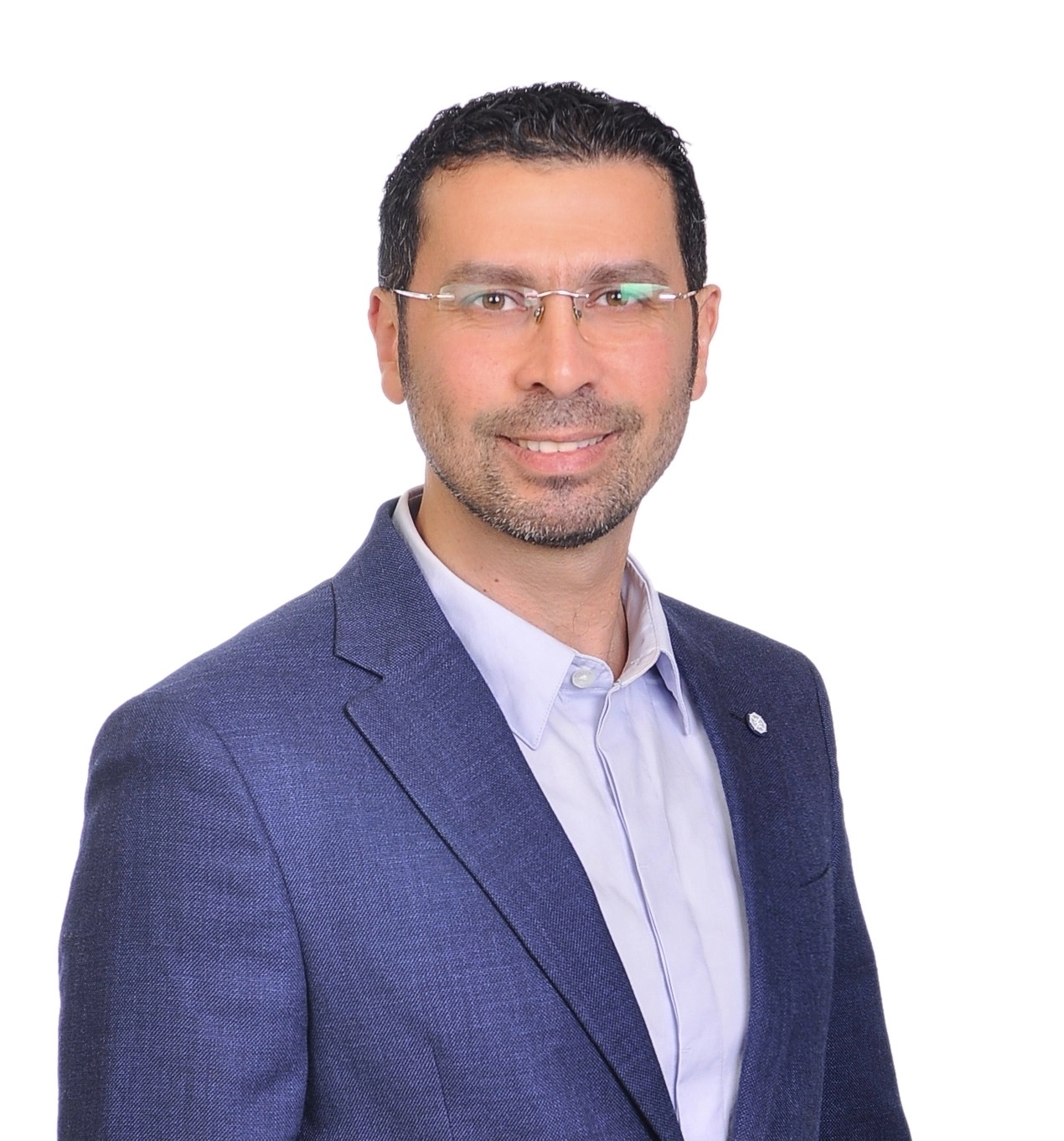 دكتور على ياقوت دغيم إستشاري حشو وعلاج عصب