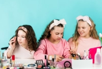 Do cosmetics affect teenage skin