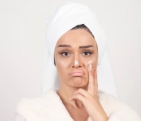 سبب المسامات الواسعة في الوجه وافضل طرق علاجها