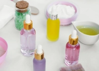 Benefits of Niacinamide Serum for all skin types, including oily skin, and how to use it