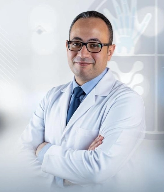 دكتور احمد جمال النجار اخصائى جراحة العظام والكسور