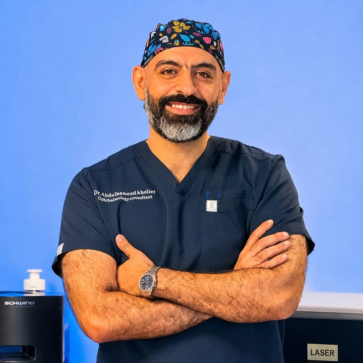 دكتور عبد الحميد خليف إستشاري طب وجراحة العيون