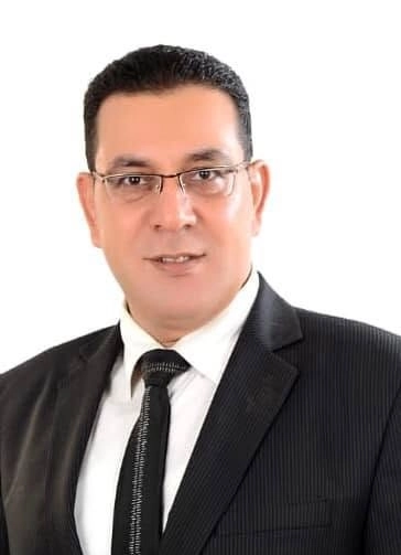 الاستاذ الدكتور ناصر زهران استشارى المخ والاعصاب