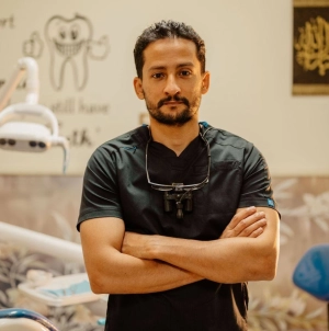 دكتور احمد مجدى اخصائى طب الفم والاسنان