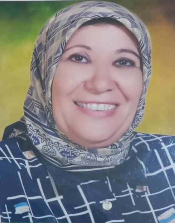 استاذ دكتور فاطمة عبد العزيز استاذ جهاز هضمى