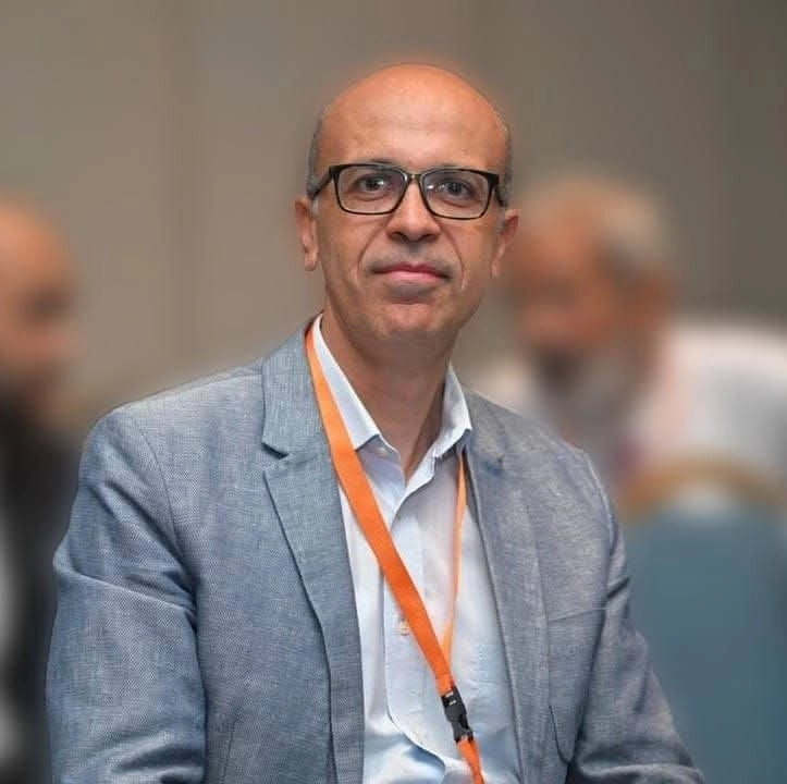 دكتور محمود علاء الدين أبو حسين أستاذ طب العيون