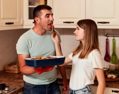 How to attract your husband to stay home instead of staying out late