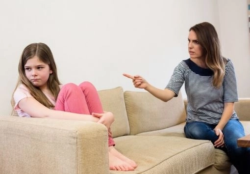 Reasons for a mother s jealousy of her daughter and how to overcome it