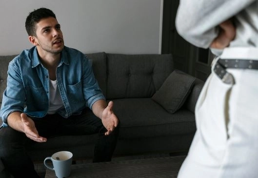 Pathological lying its psychological causes and effective ways to treat it