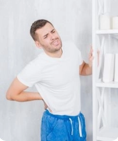 إزاي بيحصل كسور العمود الفقري وأنواعها وطرق علاجها