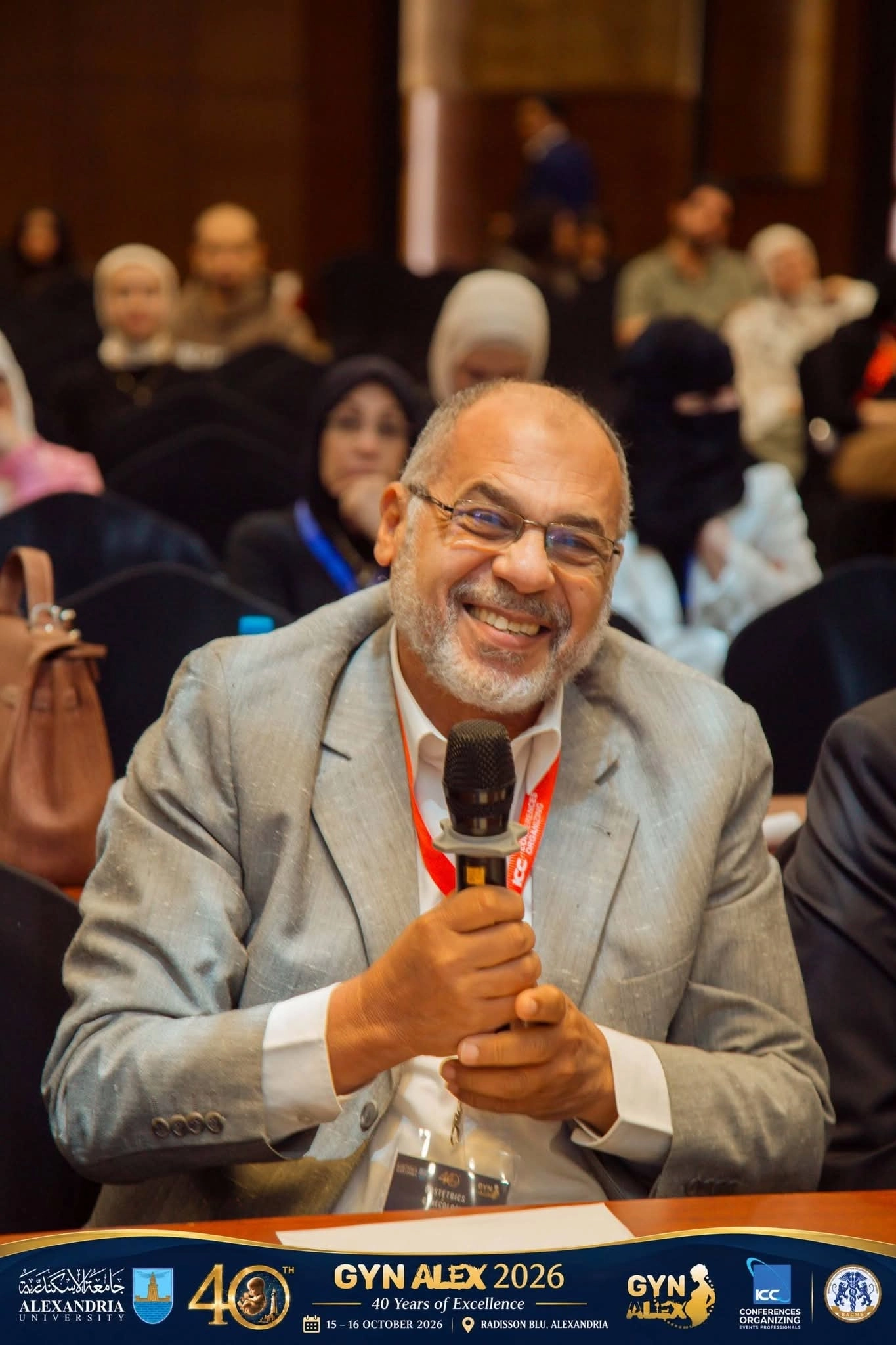الأستاذ الدكتور حسن منصور حجاب أستاذ نساء وتوليد