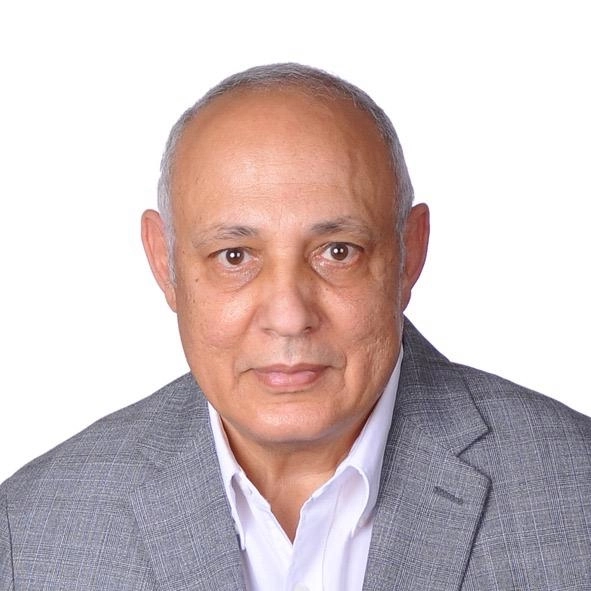 دكتور محمد فوزى عودة  إستشاري الباطنة والسكر