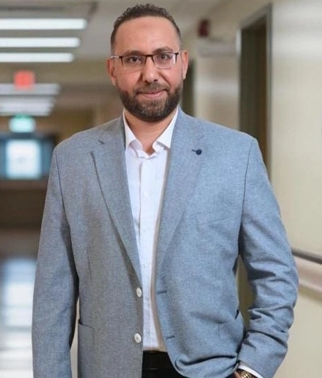 Dr. Mostafa Attia Consultant Orthopedic and Fracture