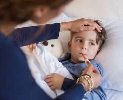 ارتفاع حرارة الأطفال المتكرر نصائح من د. لينة مرتضى
