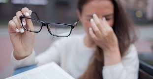 أهم 5 أعراض مبكرة لمشاكل الإبصار مع د. أحمد خضر