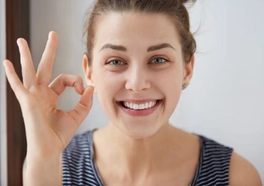 تجميل اللثة وإعادة تشكيلها – خطوات الابتسامة الصحية 