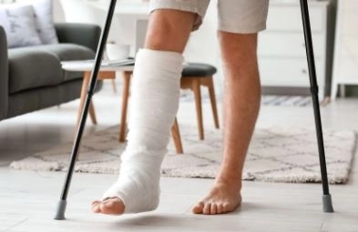 إعادة التأهيل بعد الكسور والعمليات الجراحية: الطريق نحو الشفاء الكامل