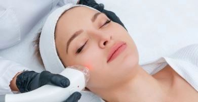 التجميل والليزر: جمال طبيعي وآمن مع أحدث التقنيات