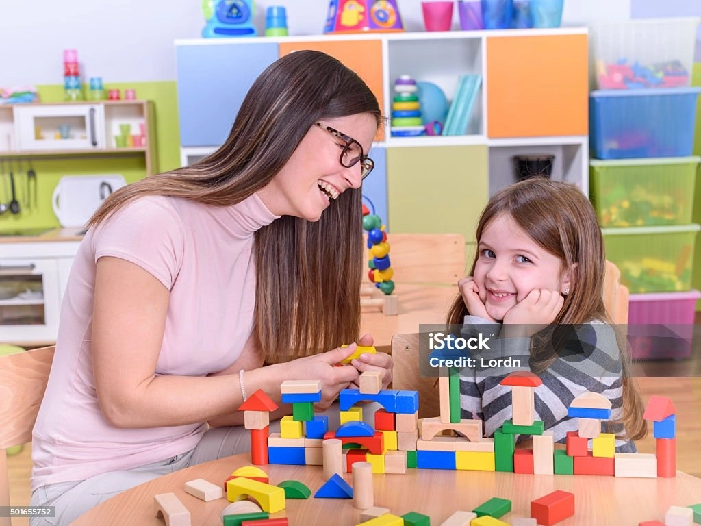 برامج متخصصة لتنمية المهارات في مركز زهران كيدز