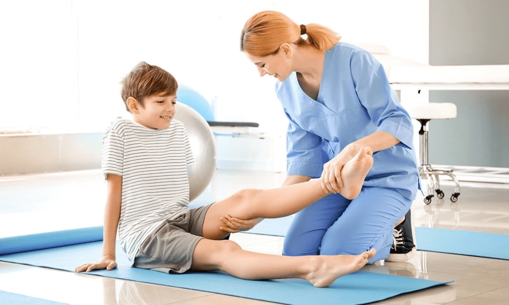 جلسات العلاج الطبيعي للأطفال مع دكتور هدير حسام