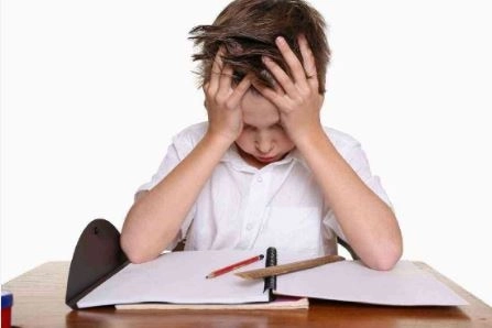 تشتت الانتباه والمقاييس النفسية للقلق والاكتئاب مع دكتورة غادة منسى  تشتت الانتباه والمقاييس النفسية للقلق والاكتئاب مع دكتورة غادة منسى