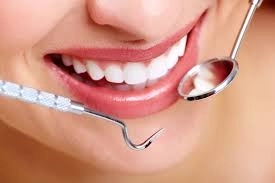 تجميل الأسنان والابتسامة المثالية مع دكتور محمد عبد المنعم تجميل الأسنان والابتسامة المثالية مع دكتور محمد عبد المنعم