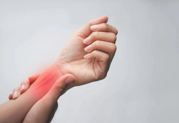 الروماتيزم: أسبابه، أعراضه، طرق تشخيصه مع دكتور عبد الله محسن كامل الروماتيزم: أسبابه، أعراضه، طرق تشخيصه مع دكتور عبد الله محسن كامل