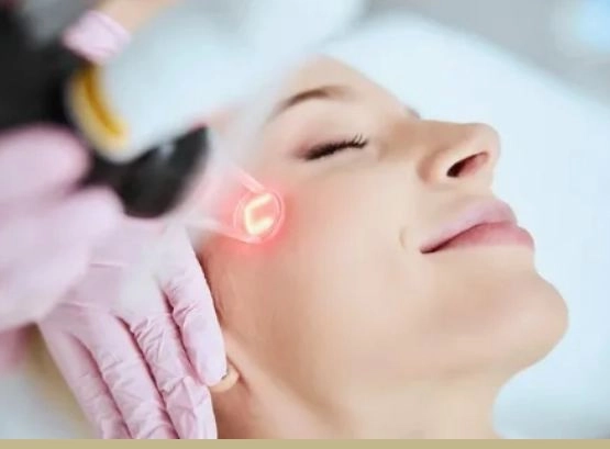 علاج جميع الأمراض الجلدية بأحدث الأجهزة مع دكتورة ماجي فوزي علاج جميع الأمراض الجلدية بأحدث الأجهزة مع دكتورة ماجي فوزي