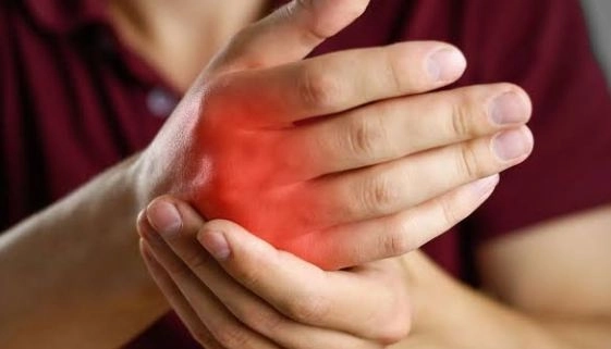 علاج الروماتيزم بأنواعه المختلفة مع دكتورة اميمة فوزى علاج الروماتيزم بأنواعه المختلفة مع دكتورة اميمة فوزى