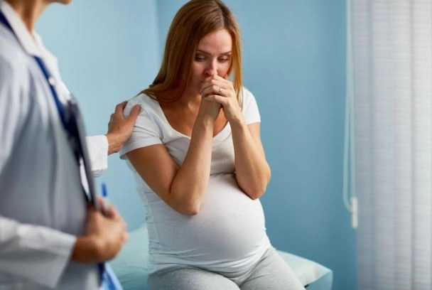 علاج الحمل الحرج: الرعاية الطبية المتخصصة مع دكتور على امام