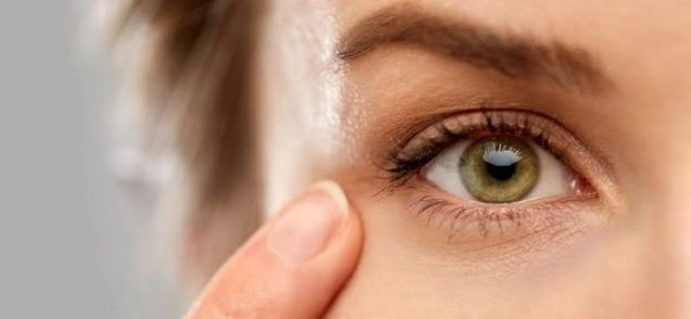 جراحات المياه البيضاء وزرع العدسات مع دكتور عمرو الباز 