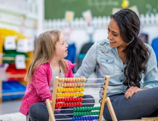 التعامل مع الإعاقات العقلية.. أسس التأهيل مع دكتورة فاطمة العوضى التعامل مع الإعاقات العقلية.. أسس التأهيل مع دكتورة فاطمة العوضى