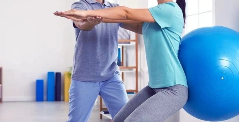 تقوية العضلات والتأهيل الحركي مع دكتور مؤيد الزرقا تقوية العضلات والتأهيل الحركي مع دكتور مؤيد الزرقا
