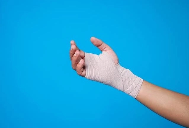 جراحات اليد مع دكتور شريف المدنى جراحات اليد مع دكتور شريف المدنى